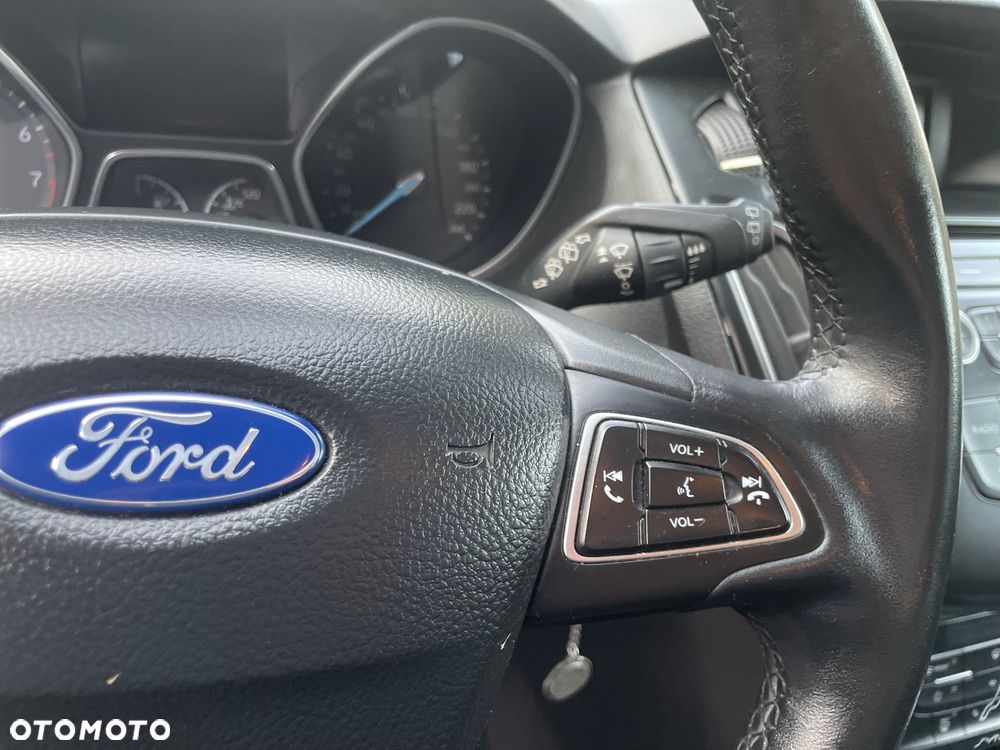 Ford Focus 1.6 Trend - 12
