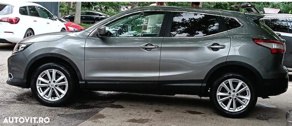 Nissan Qashqai 1.5 DCI N-Connecta - 1