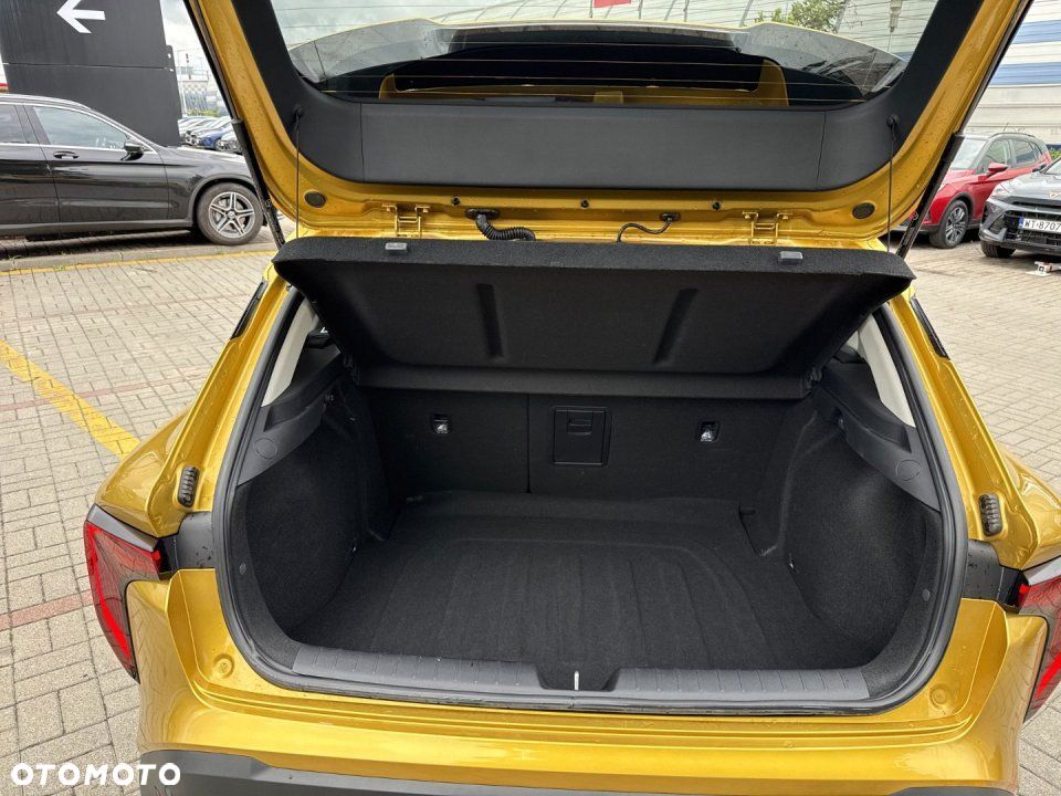 Kia K4 - 24