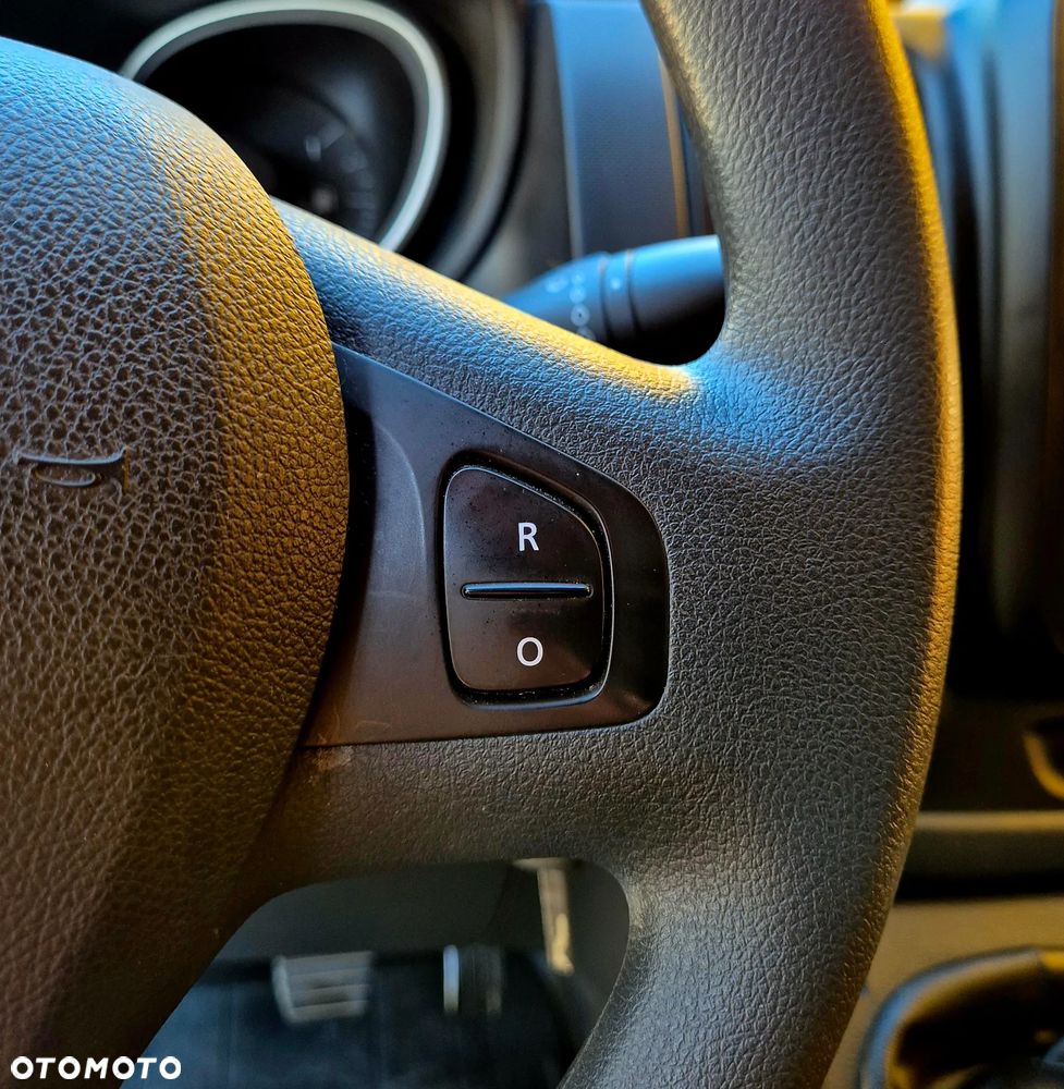 Renault Trafic - 28