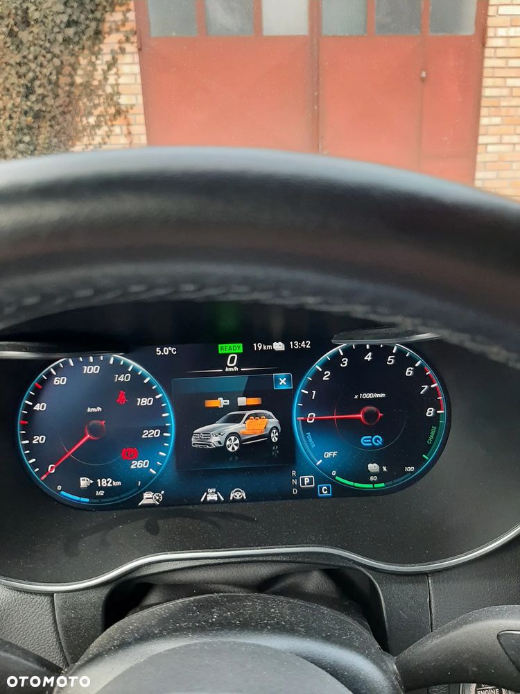 Mercedes-Benz GLC 300 e 4-Matic - 9