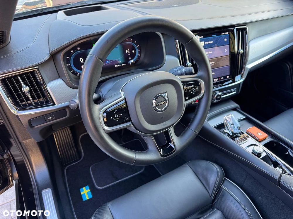 Volvo V90 B5 B Ultimate Dark - 16