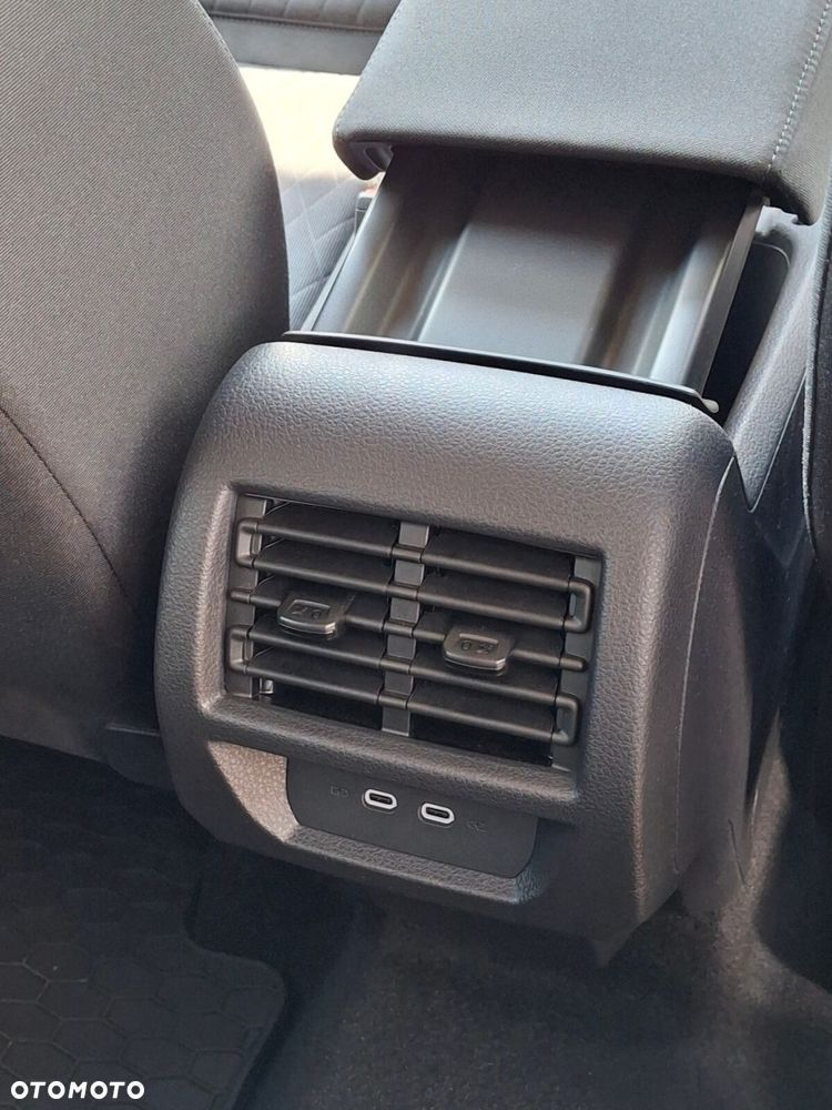 Volkswagen Caddy - 36