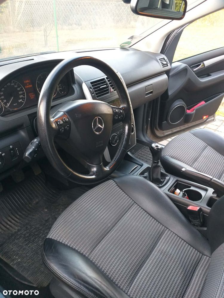 Mercedes-Benz Klasa A 150 Avantgarde Edition 10 - 8