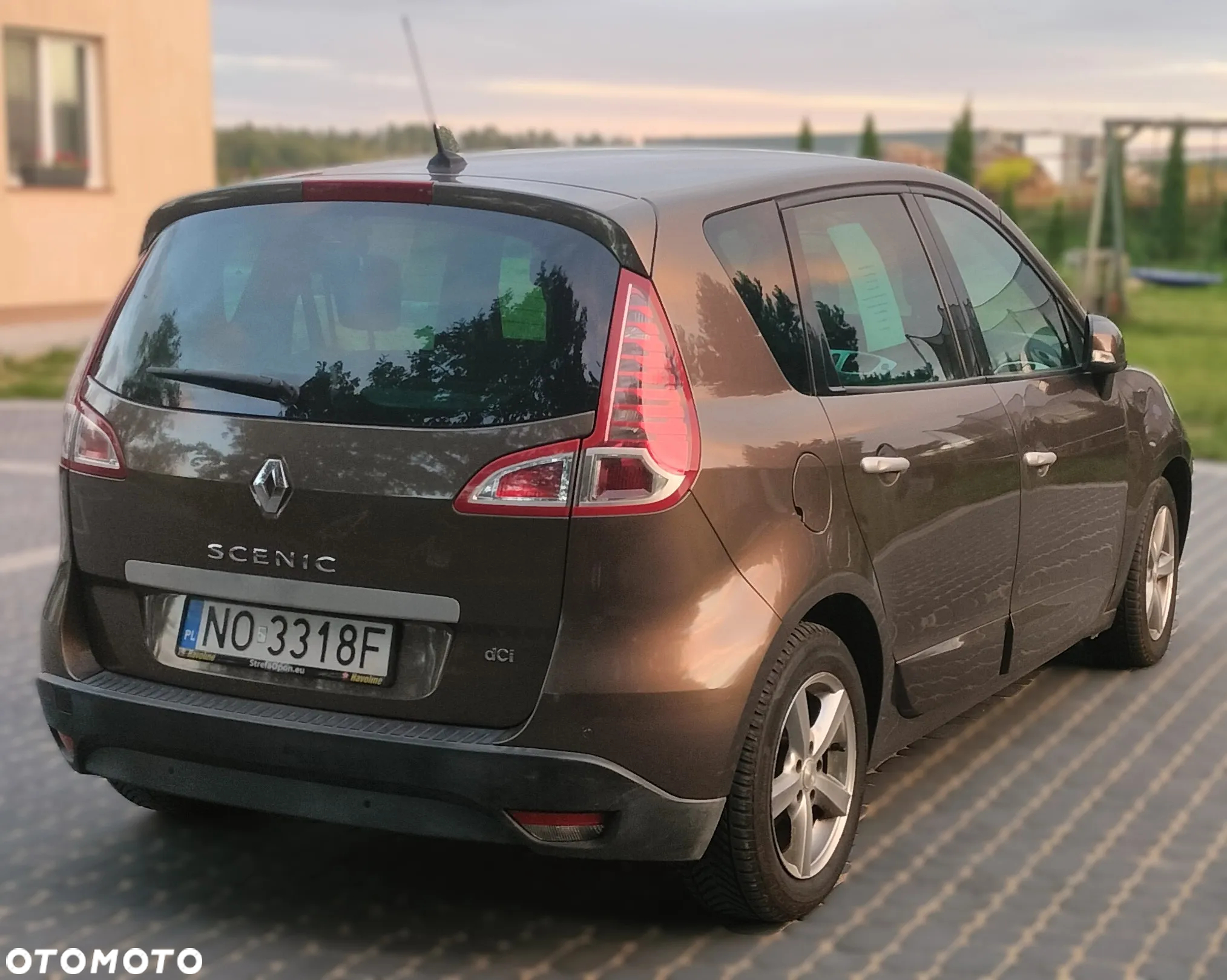Renault Scenic 1.9 dCi Privilege - 4