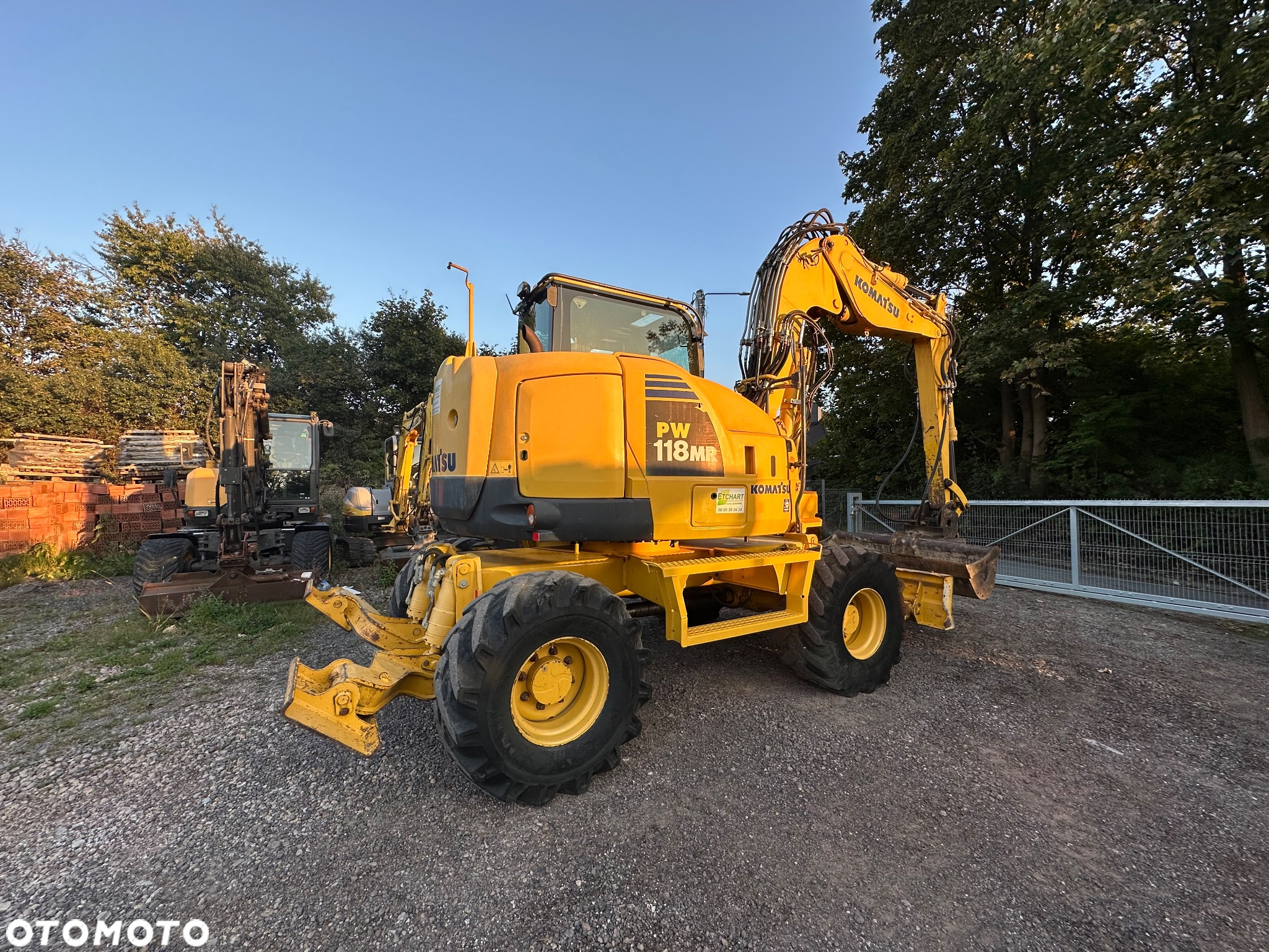 Komatsu PW118 - 3