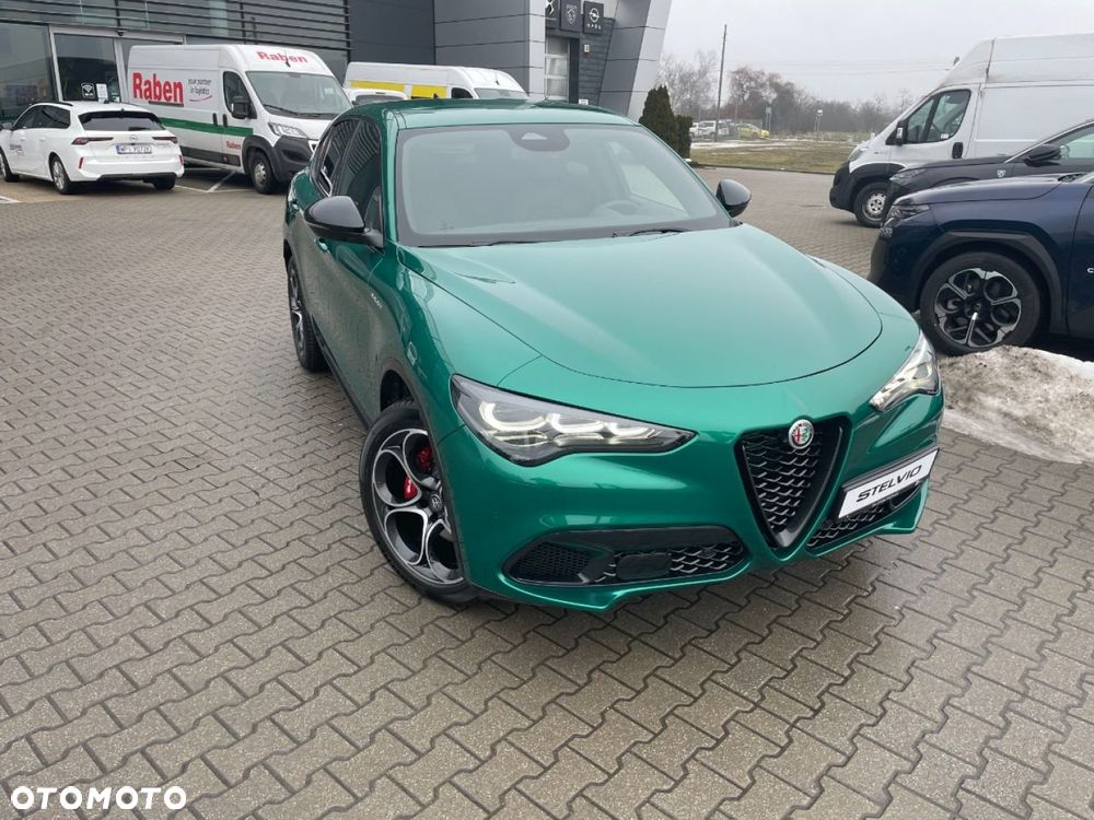 Alfa Romeo Stelvio - 5