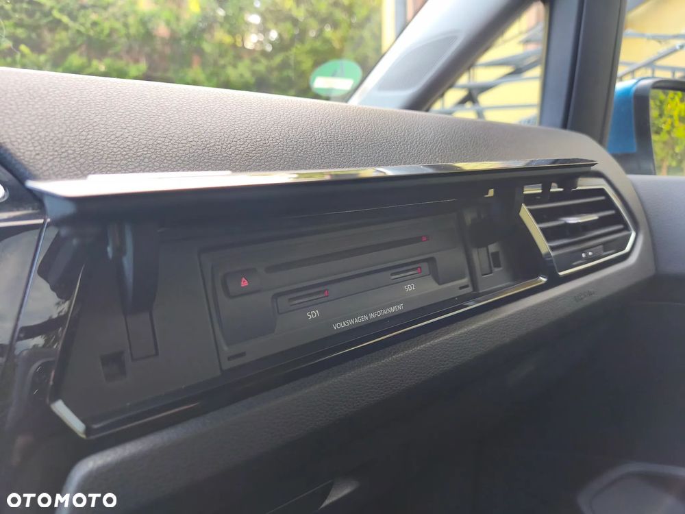 Volkswagen Touran 2.0 TDI SCR Highline - 19