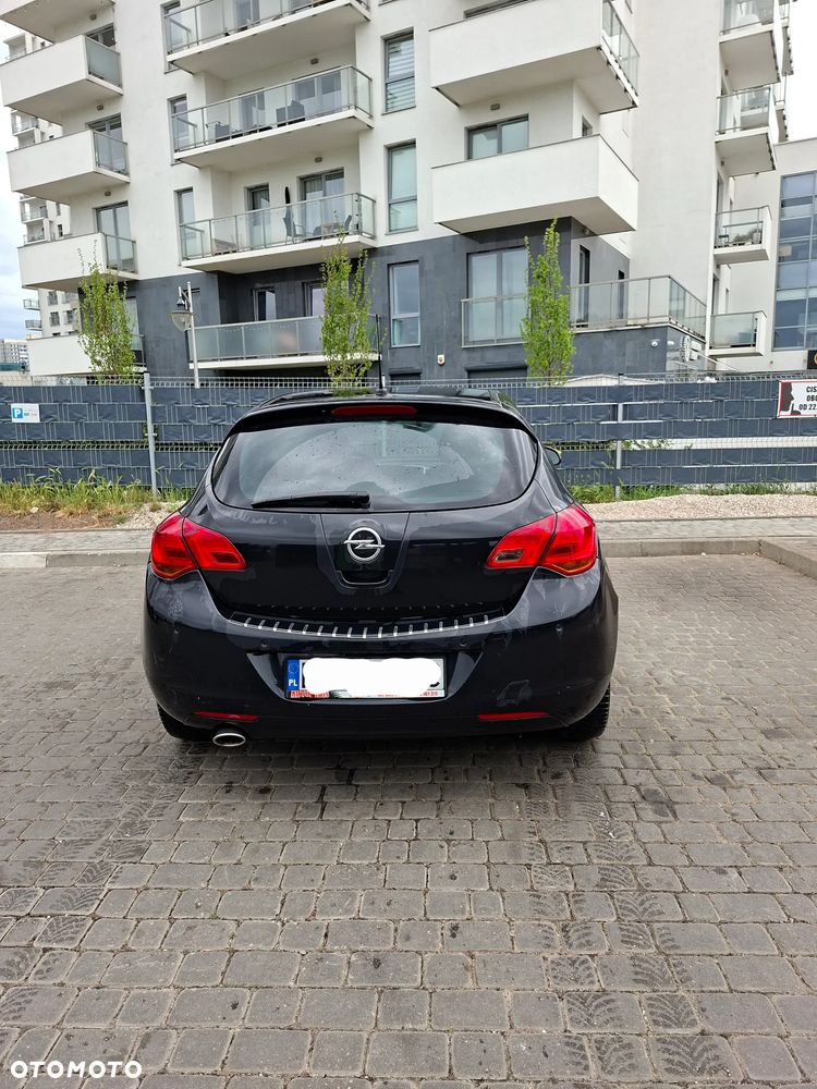 Opel Astra 1.4 Turbo - 1