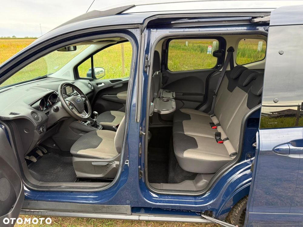 Ford Tourneo Courier 1.0 EcoBoost S&S Ambiente - 35