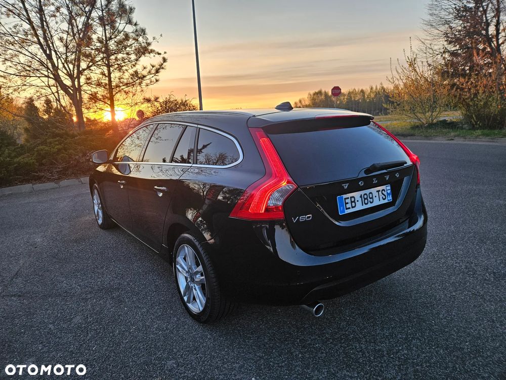 Volvo V60 DRIVe Summum - 14