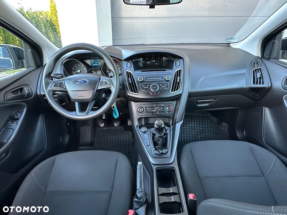 Ford Focus - 37