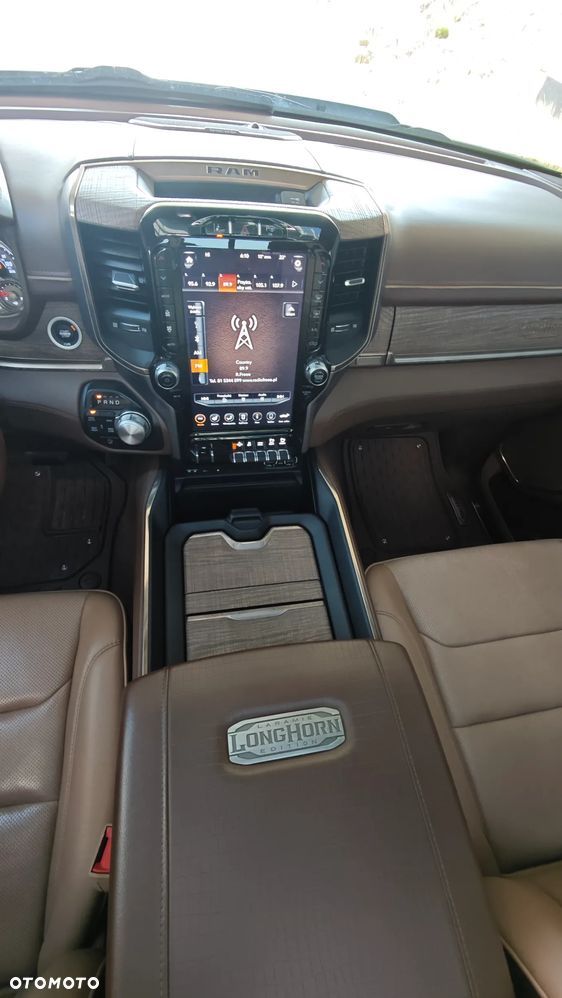 RAM 1500 Crew Cab Longbed Longhorn - 11