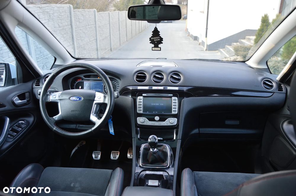 Ford S-Max - 9