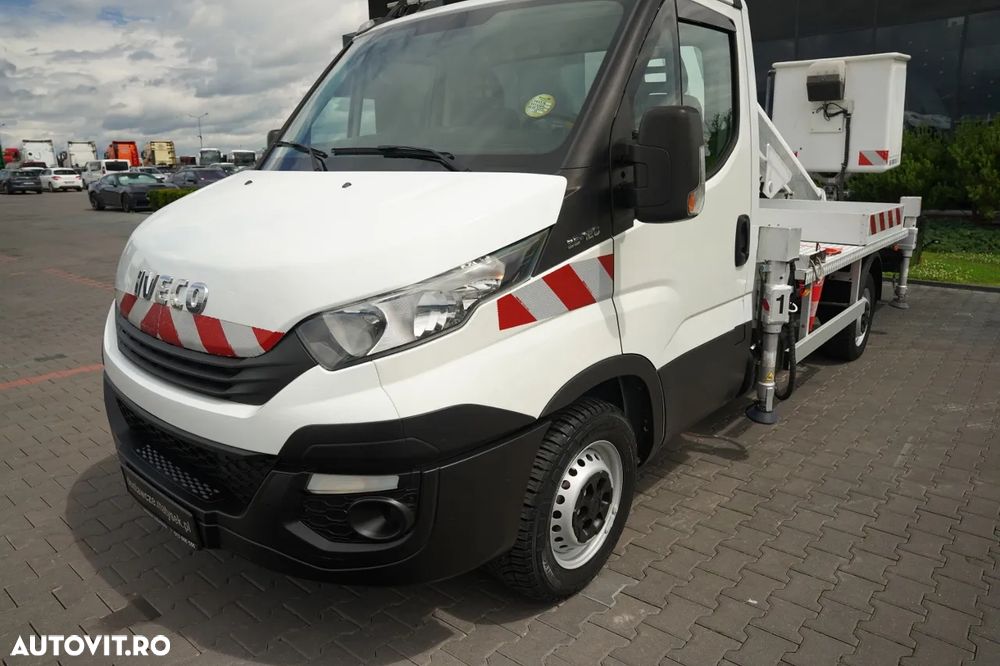 Iveco DAILY 35-120 / Platformă de lucru aeriană / MULTITEL MT 182 / 4 stabilizatoare / MANUALĂ / 2017 - 16