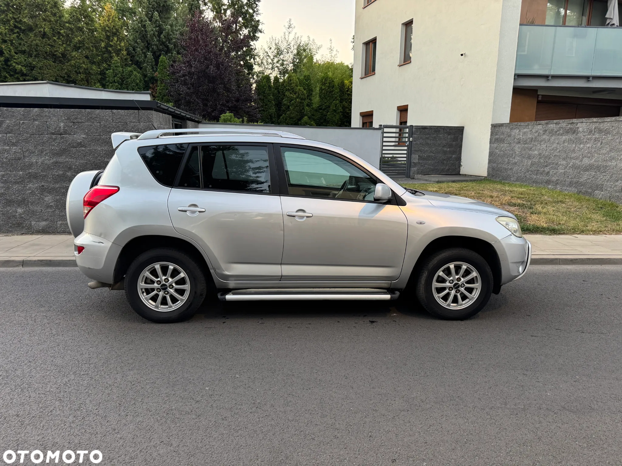 Toyota RAV4 2.0 VVT-i Sol - 9