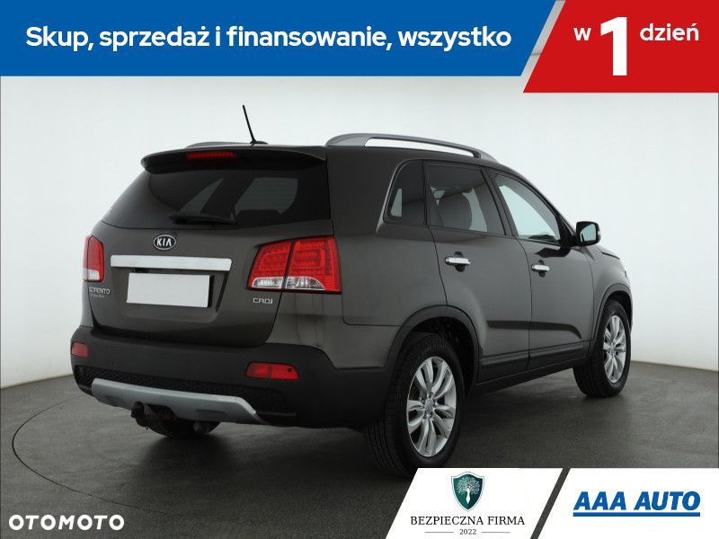 Kia Sorento - 7
