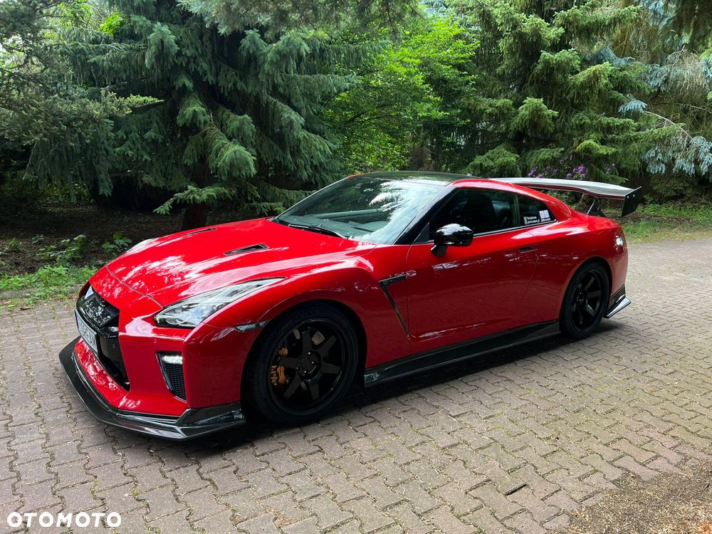 Nissan GT-R - 2
