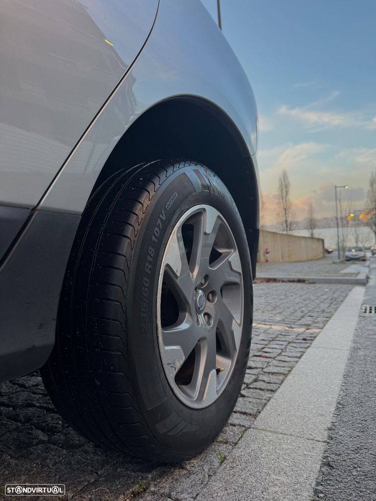 Volvo XC 60 2.4 D5 VOR Ocean Race AWD Geartronic - 5