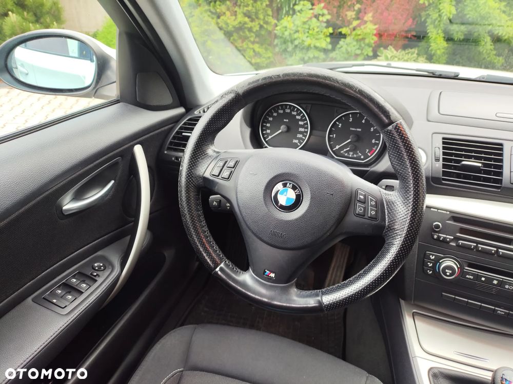 BMW Seria 1 116i - 12