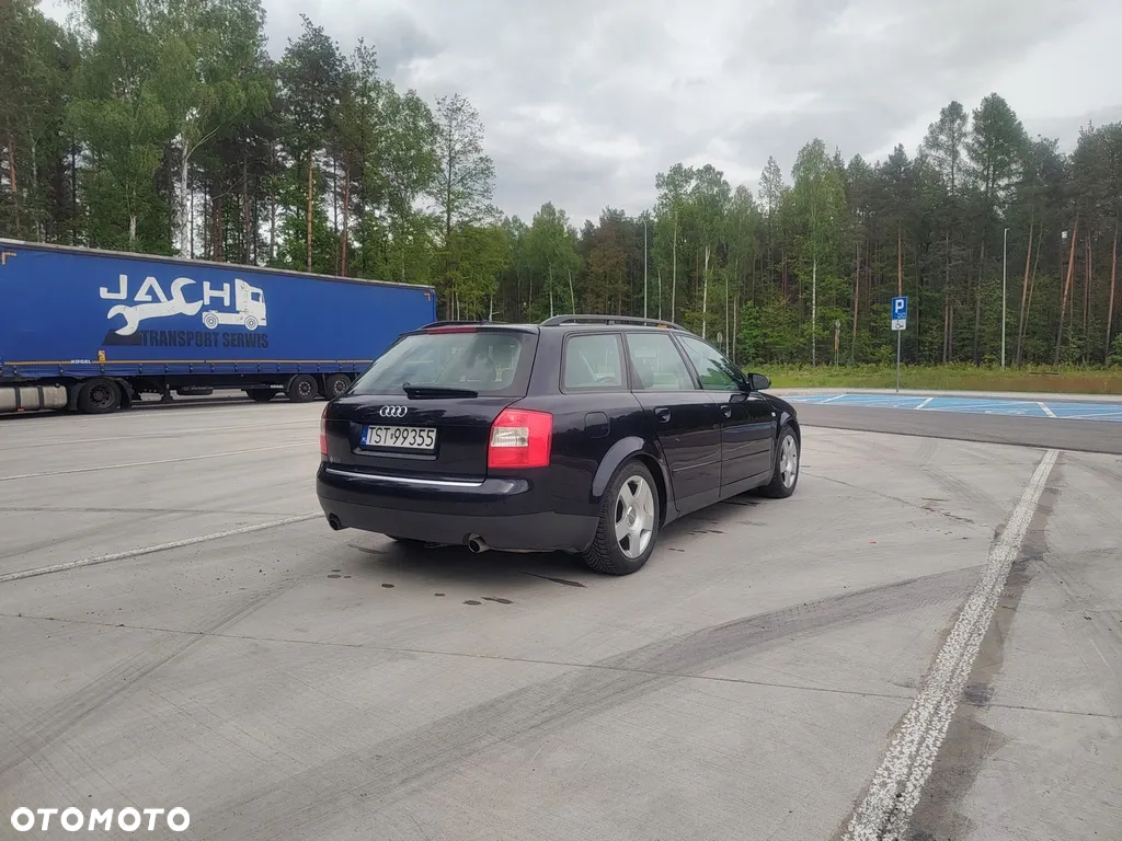 Audi A4 Avant 1.8T Quattro - 12
