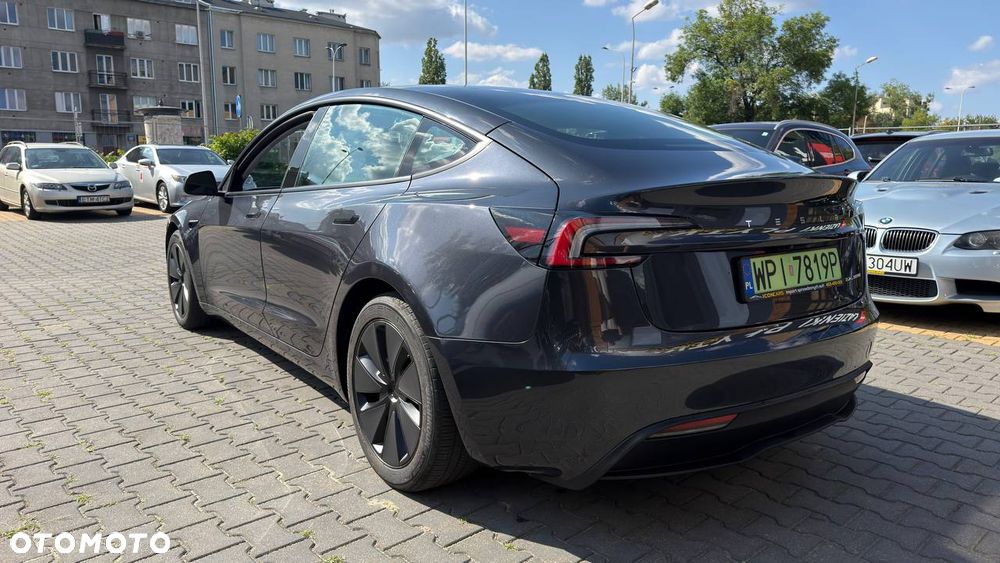 Tesla Model 3 - 6