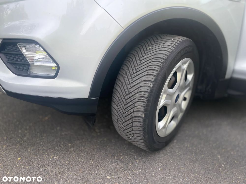 Ford Kuga 1.5 EcoBoost FWD Edition ASS MMT6 - 17