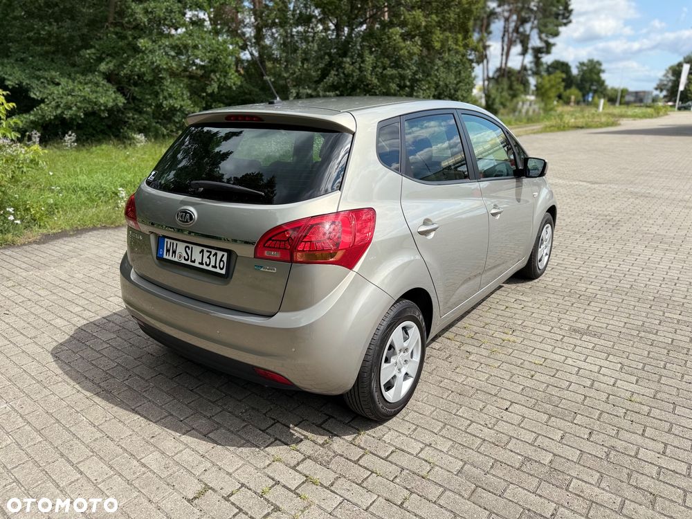 Kia Venga 1.4 CVVT Business Line - 23