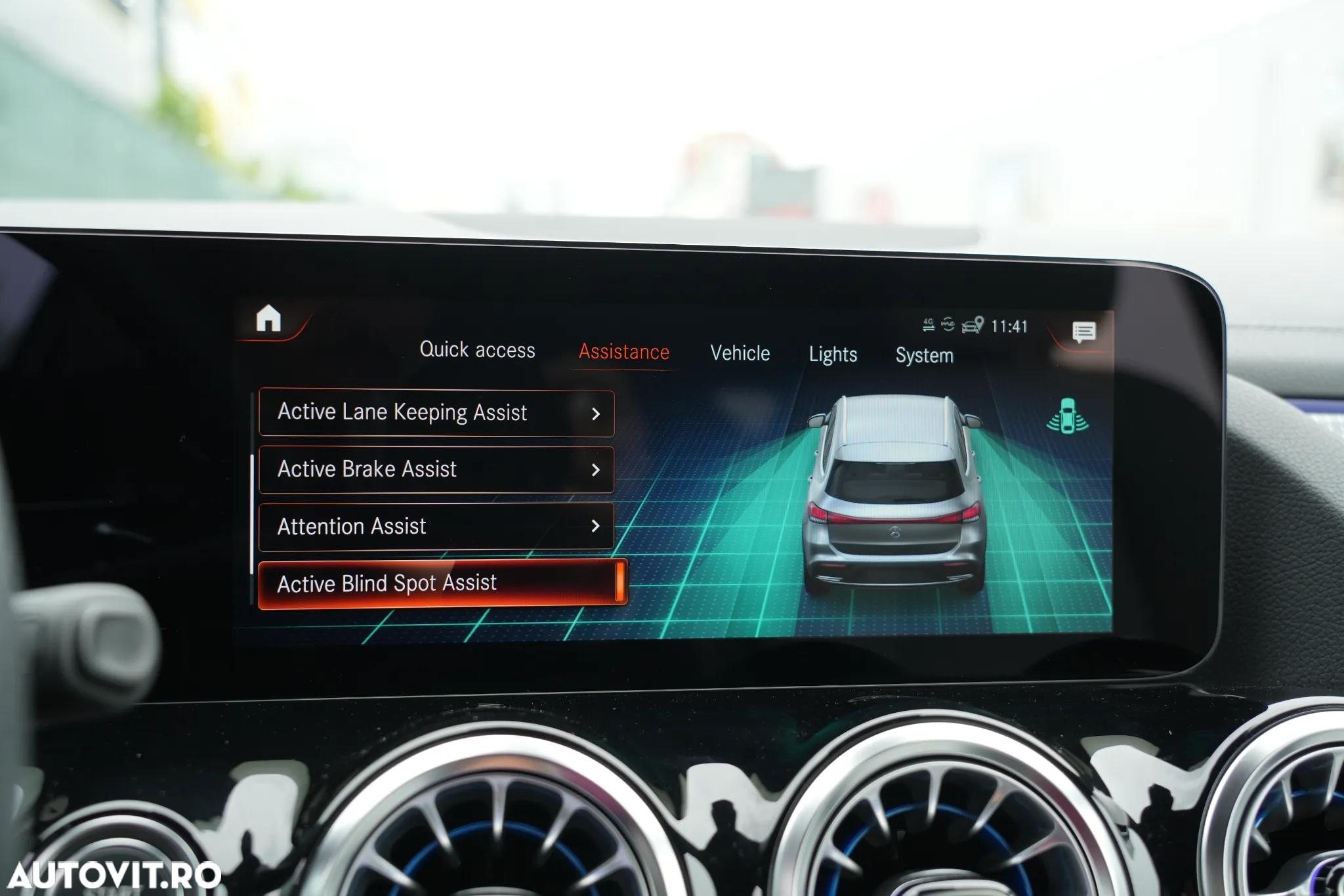Mercedes-Benz EQA 350 4MATIC - 30