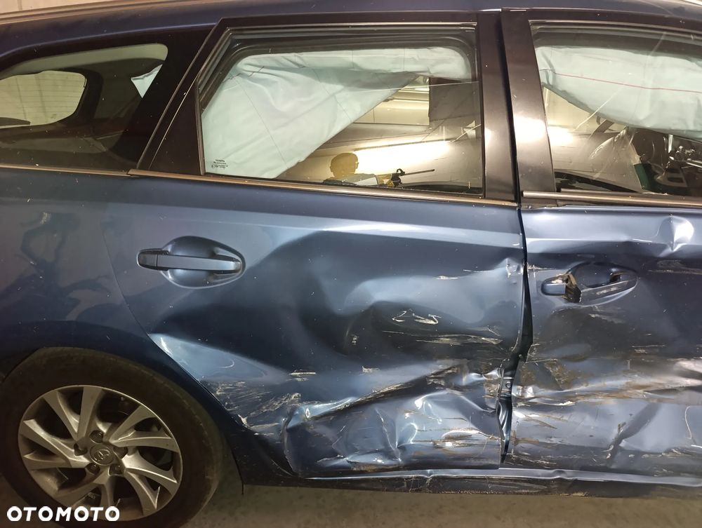 Toyota Auris 1.6 Comfort - 10