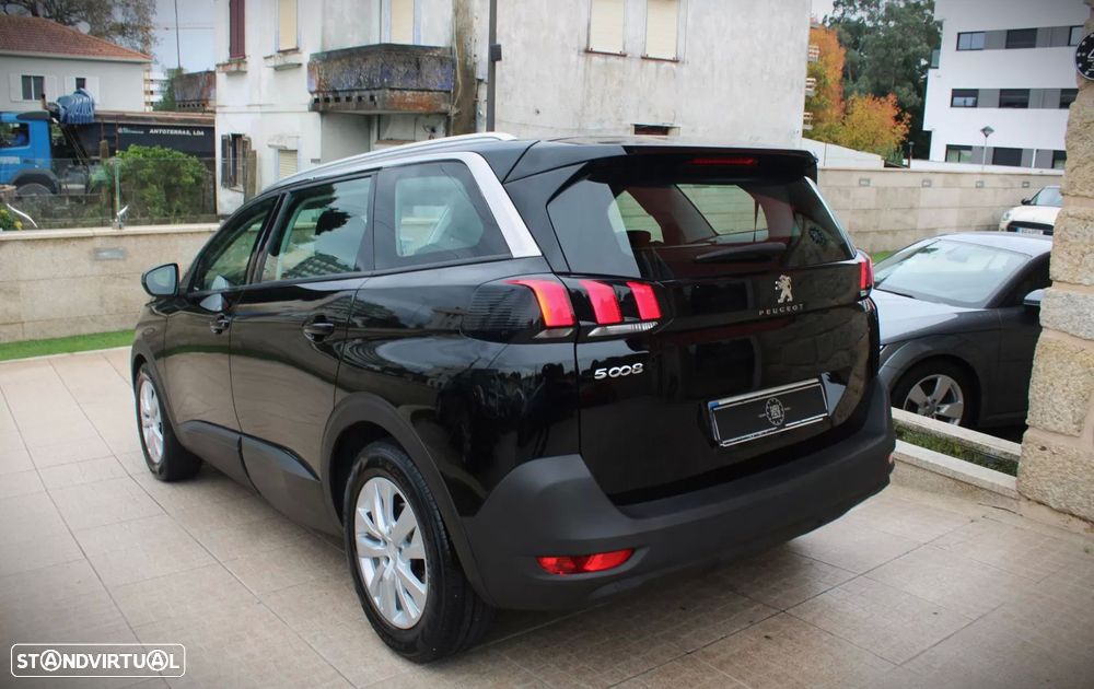 Peugeot 5008 - 33