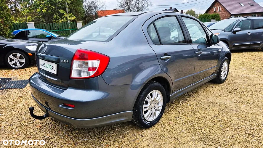 Suzuki SX4 1.6 GS/Premium - 12