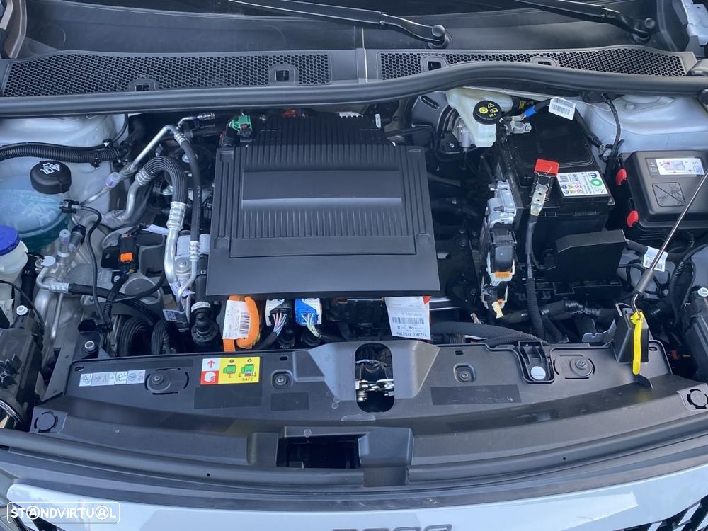 Peugeot e-2008 54 kWh Allure - 3
