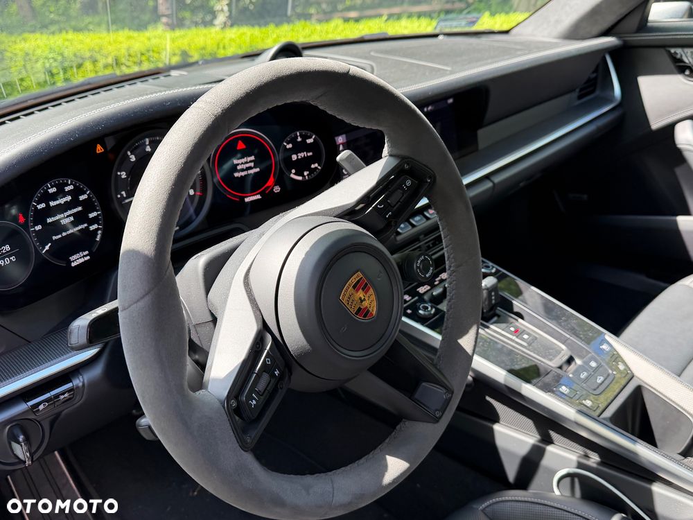 Porsche 911 Carrera S - 9