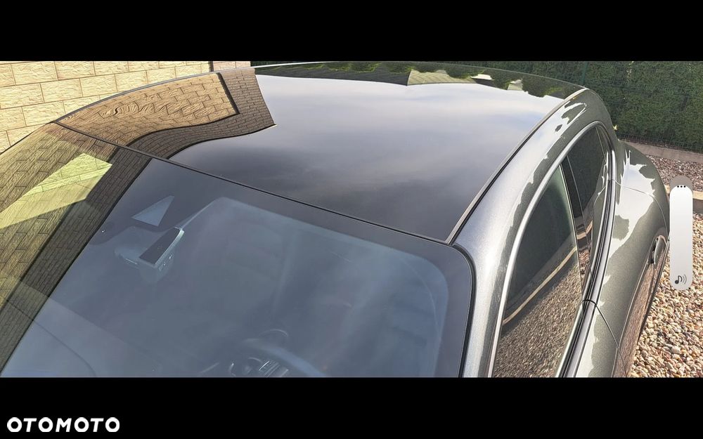 Porsche Taycan 4 Cross Turismo - 11