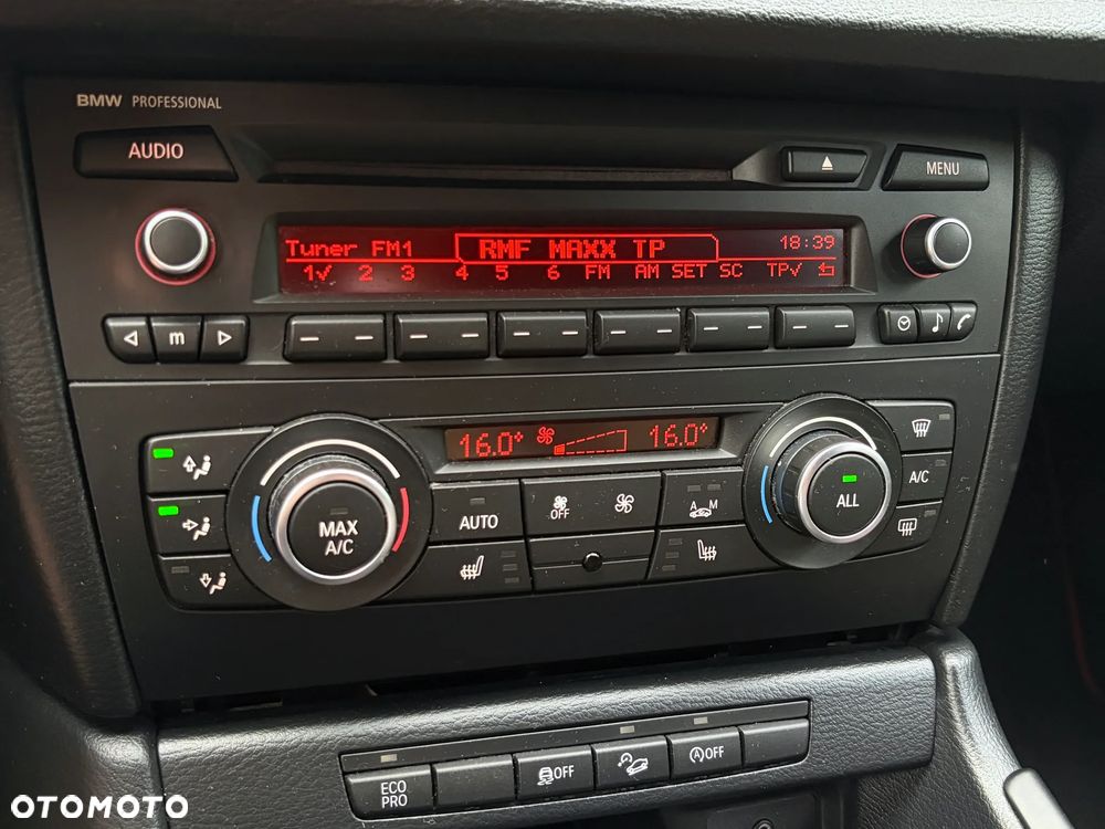 BMW X1 xDrive18d Sport Line - 33