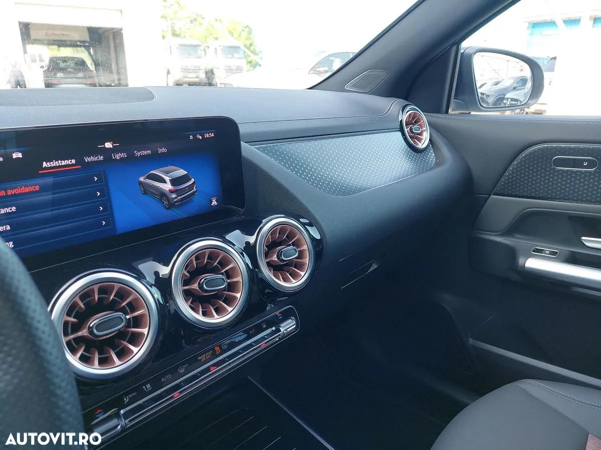 Mercedes-Benz EQA 250+ - 17