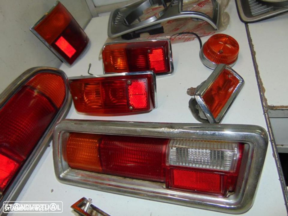 Farolins para carros antigos Datsun 120Y - 8