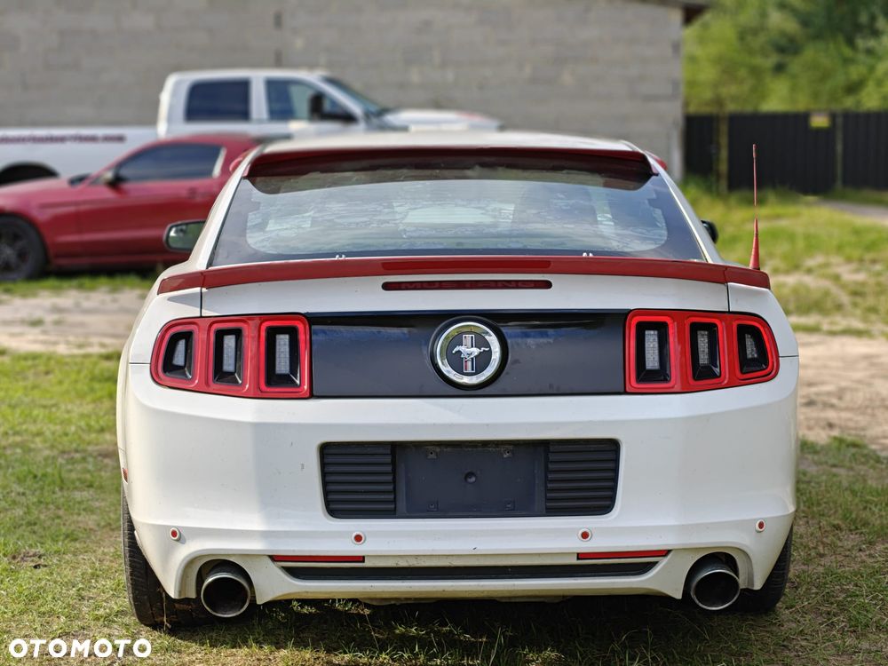 Ford Mustang 3.7 V6 Premium - 5