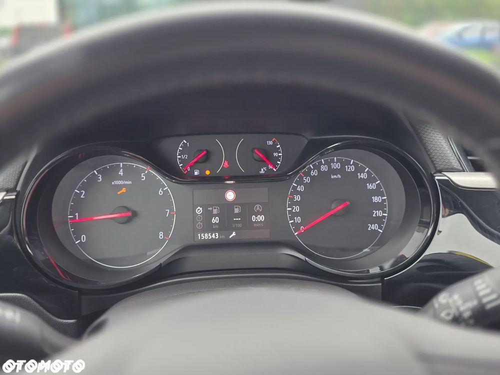 Opel Corsa 1.5 D Elegance S&S - 23