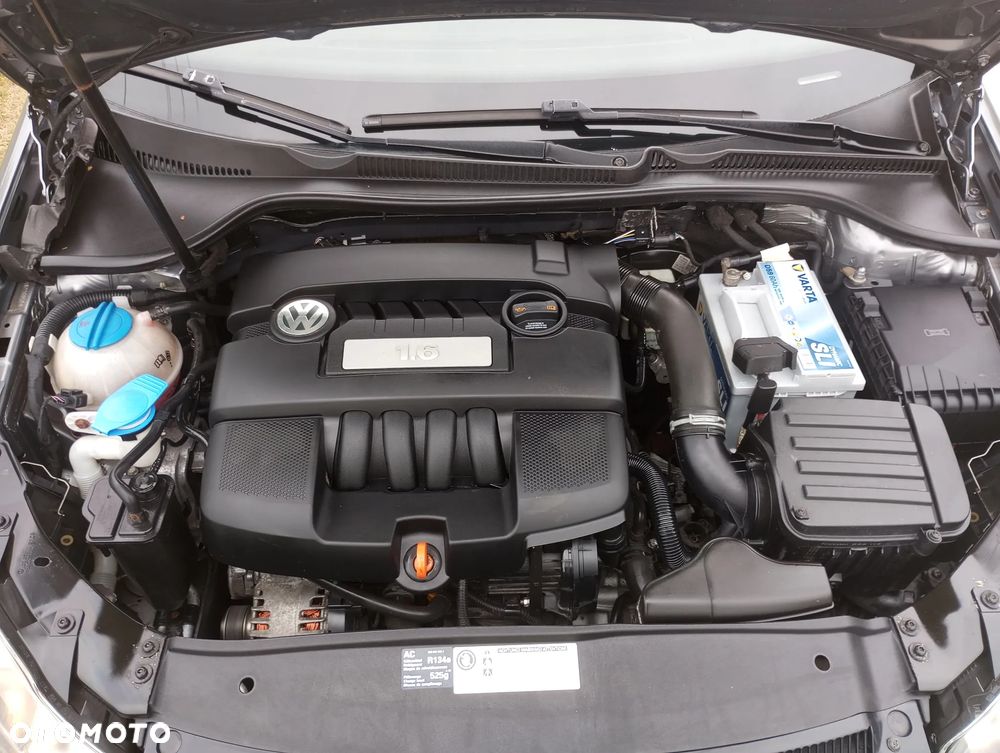 Volkswagen Golf - 22