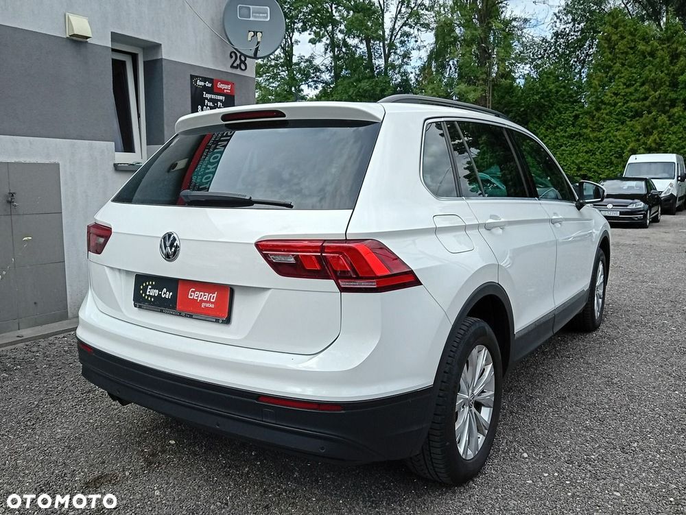 Volkswagen Tiguan - 5