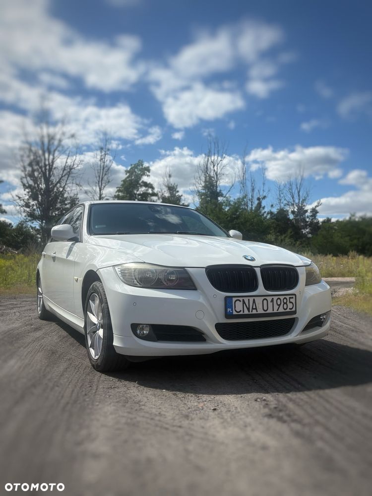 BMW Seria 3 318d Blue Performance Sport Line - 1