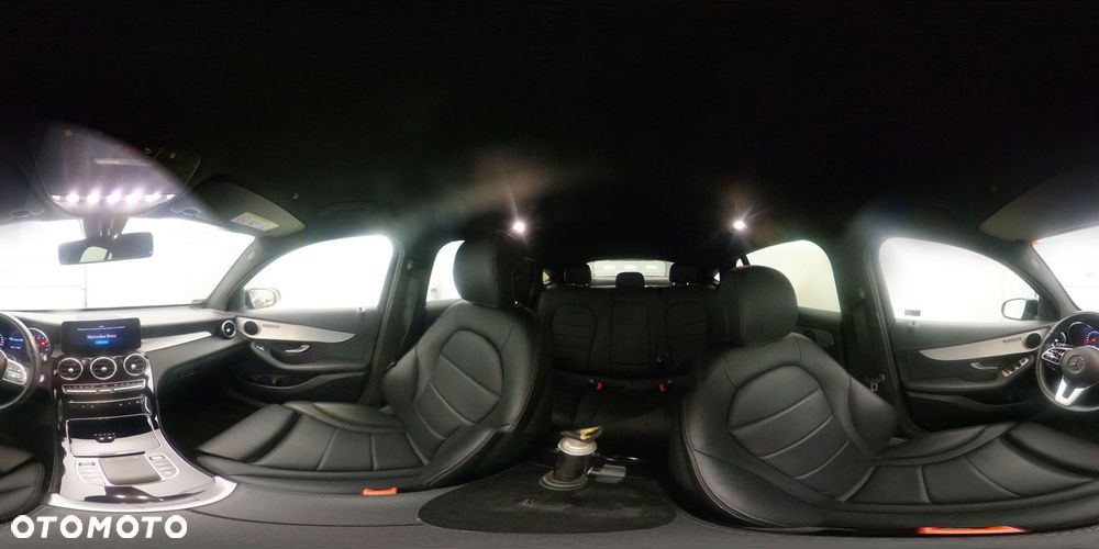 Mercedes-Benz GLC - 22