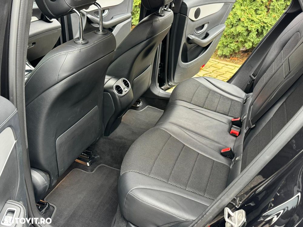 Mercedes-Benz GLC 220 d 4Matic 9G-TRONIC Exclusive - 38