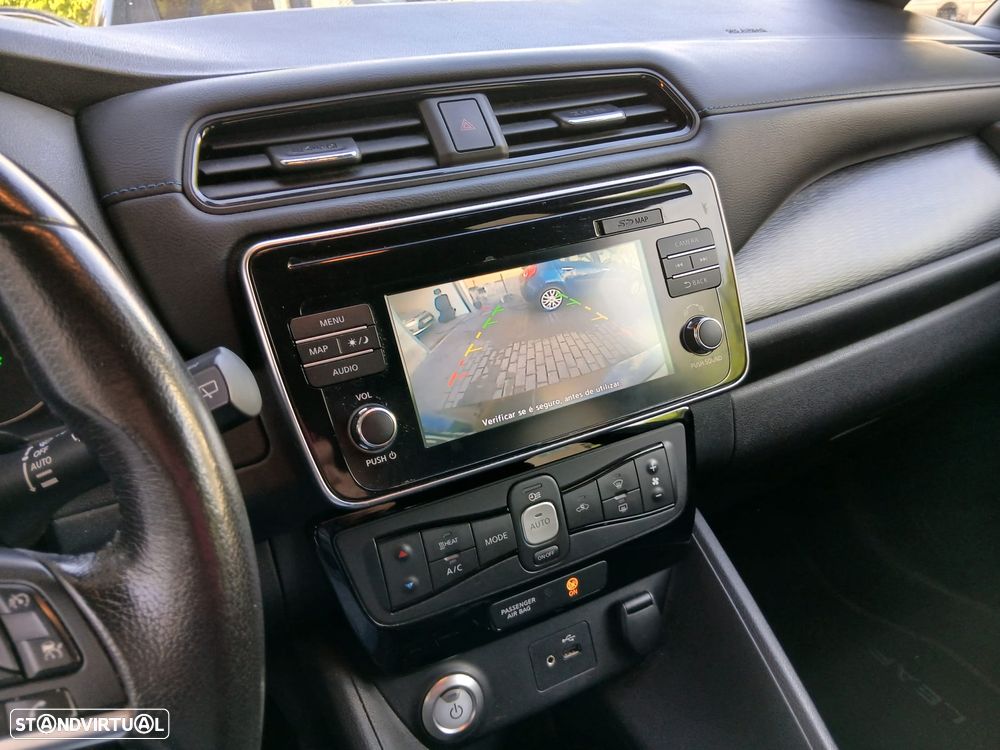 Nissan Leaf N-Connecta - 13