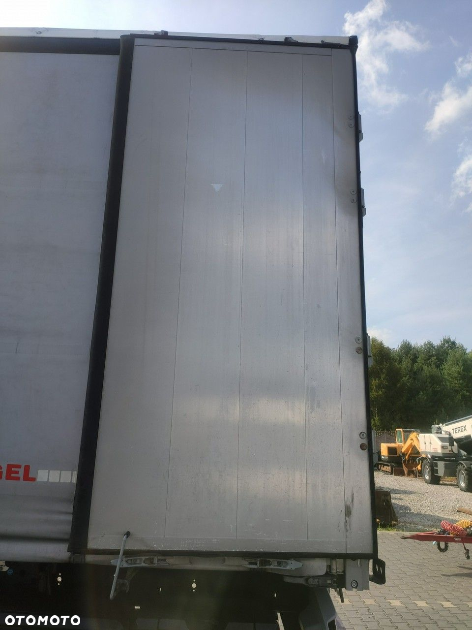 Kögel Coil mulda 3 Osie SAF Dach i Boki Zsuwane - 36