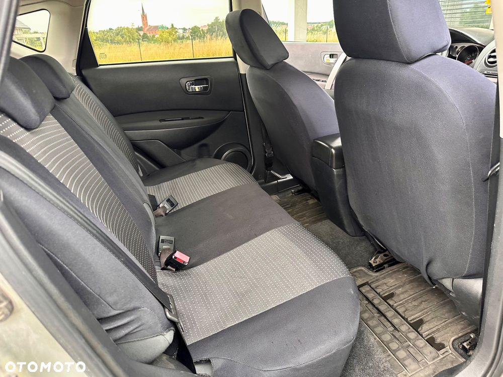 Nissan Qashqai 2.0 4x4 Visia - 13
