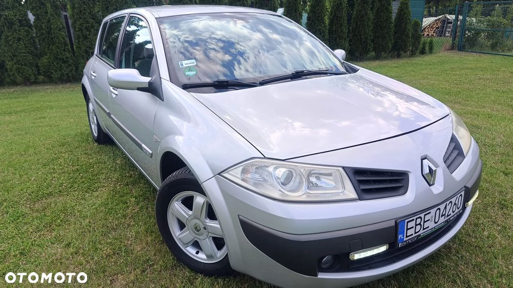 Renault Megane 1.6 Privilege - 21