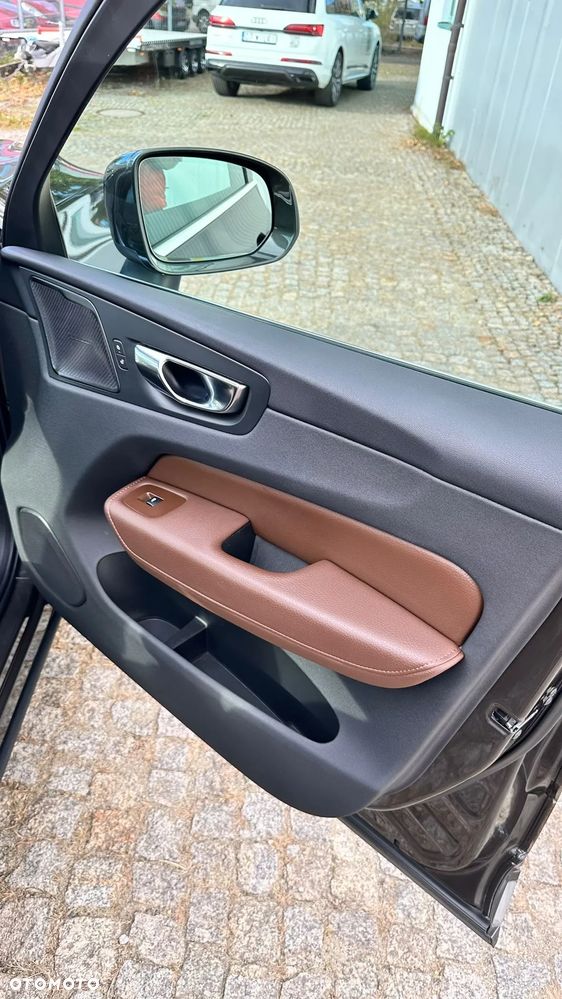 Volvo XC 60 D4 AWD Inscription - 12